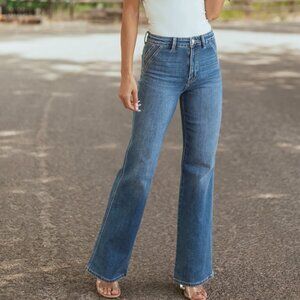 ✨ KanCan Bootcut Jeans – Like New Condition ✨